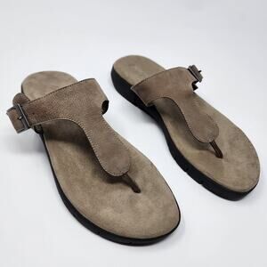 Aerosoles beige nubuck leather T-strap Adjustable buckle Comfort Sandals 10M EUC